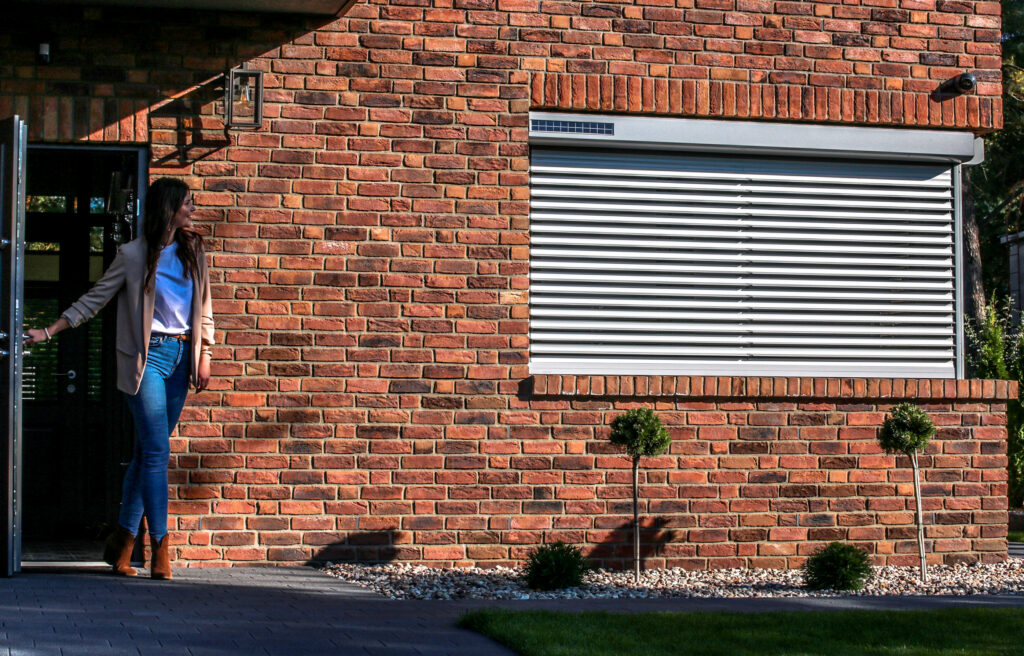 rolety solarne, rolety Bubendorff, rolety zewnętrzne, żaluzje zewnętrzne, żaluzje fasadowe, żaluzje zewnetrzne, rolety, Bubendorff, shutters, rolety antywłamaniowe, rolety podtynkowe,